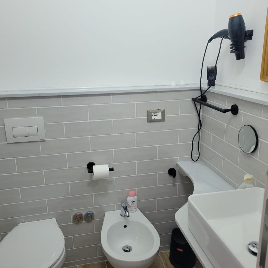 B&B Dei Sogni In Centro, Con Facilita Di Parcheggio Cosenza Bagian luar foto