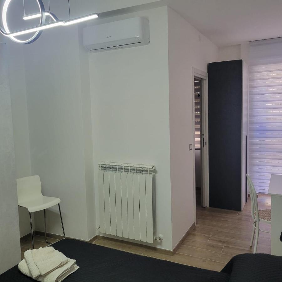 B&B Dei Sogni In Centro, Con Facilita Di Parcheggio Cosenza Bagian luar foto