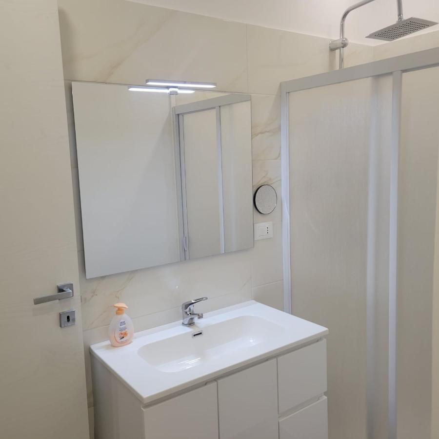 B&B Dei Sogni In Centro, Con Facilita Di Parcheggio Cosenza Bagian luar foto
