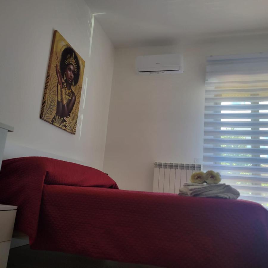 B&B Dei Sogni In Centro, Con Facilita Di Parcheggio Cosenza Bagian luar foto