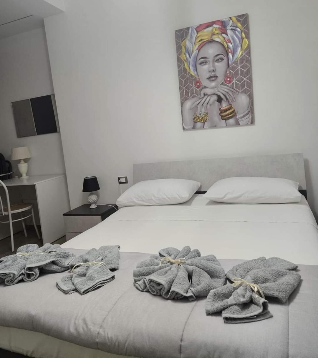 B&B Dei Sogni In Centro, Con Facilita Di Parcheggio Cosenza Bagian luar foto